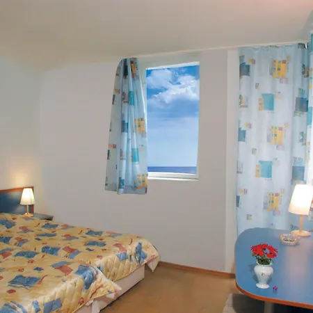 Курортный комплекс Rusalka Holiday Village Камен-Бряг